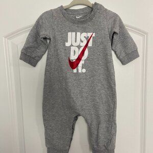 6M Baby Nike One Piece Long Sleeve Outfit Gray & Red